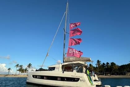 Charter Catamaran Bali - Catana BALI CATSMART 3 CABINES NUMERO 2 Le Marin