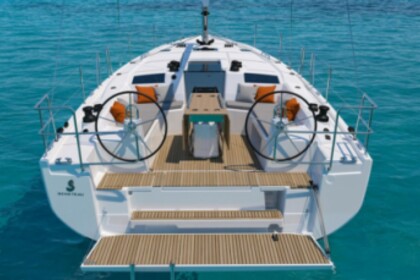 Hire Sailboat Beneteau Oceanis 40.1 Pula