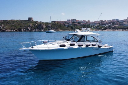 Miete Motorboot CABO 44 HTX Santa Teresa Gallura