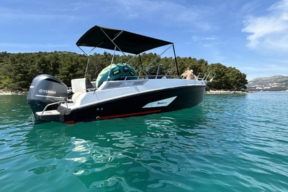 Rental Motorboat Arrow Abaris 23 Split