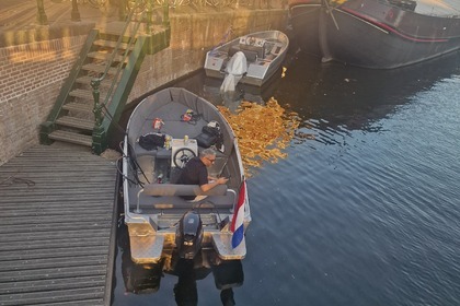 Hyra båt Båt utan licens  Qwest Marine R450 Amsterdam