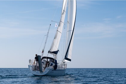 Hire Sailboat  Bavaria 38 Match Castiglioncello