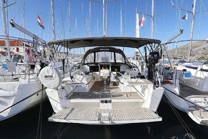 Verhuur Zeilboot Dufour Yachts Dufour 382 GL Trogir