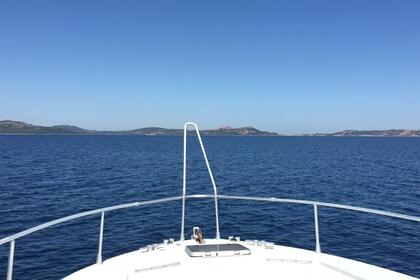 Hire Motorboat Ferretti Yacht 40 R Poltu Quatu