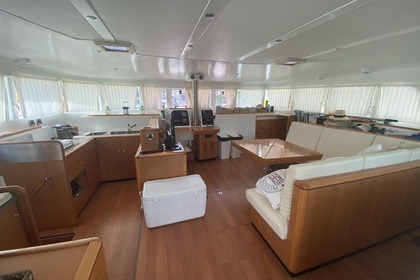 Verhuur Catamaran Lagoon 50 Sotogrande