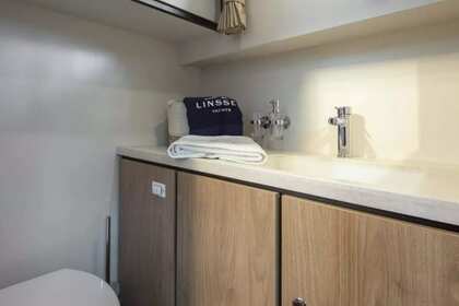 Hire Motorboat Linssen 35.0 GS sedan IJsselstein