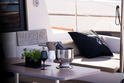 Charter Catamaran  Aventura 34 Šibenik