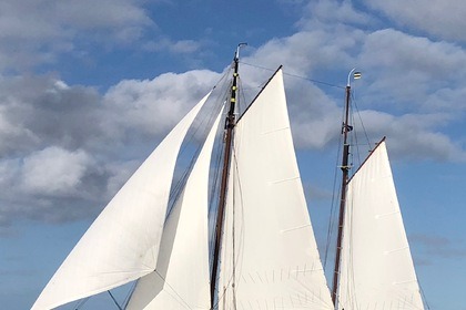 Rental Sailboat Ruitenberg, Waspik Klipper Harlingen