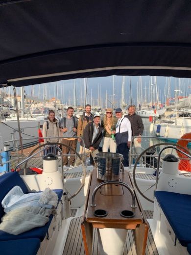 Лиссабон Sailboat Jeanneau Sun Odyssey 40.3 alt tag text