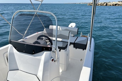 Hire Boat without licence  trimarchi S57 pro Avola