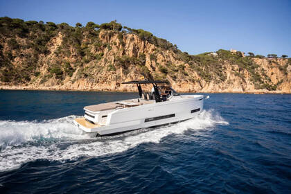Rental Motorboat De Antonio Yachts D 32 Positano