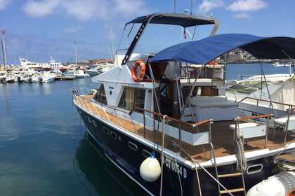 Charter Motorboat Zarcos vip 13 base Marsala