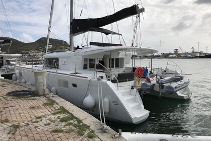 Charter Catamaran Lagoon Lagoon 450 F Lefkada