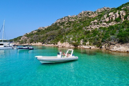 Aluguel Semi Rígido Capelli Capelli Tempest 750 Porto-Vecchio