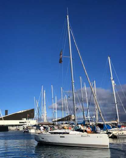 Distrito de Ponta Delgada Sailboat Jeanneau Sun Odyssey 379 alt tag text