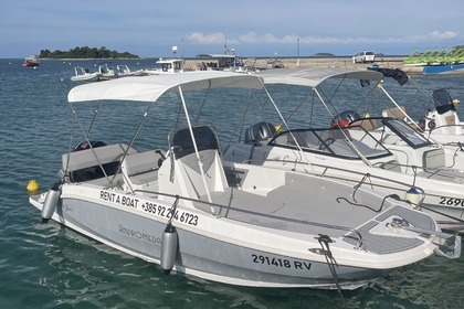 Charter Motorboat Orizzonti Andromeda Rovinj