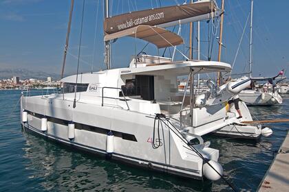 Charter Catamaran Catana Bali 4.5 - 4 + 2 cab. Split