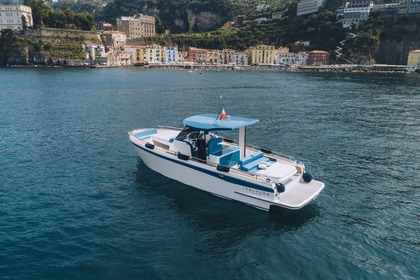 Hire Motorboat Italyure Italyure 35 Capri