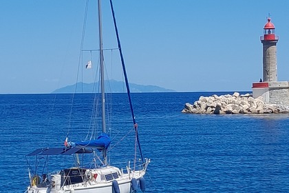 Charter Sailboat Jeanneau Poker Bastia