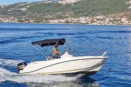 Verhuur Motorboot Quicksilver Activ 555 Open Rab