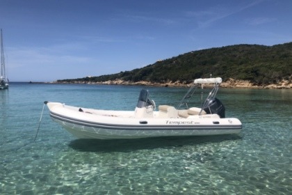 Miete Motorboot Capelli Capelli Tempest 650 Coti-Chiavari