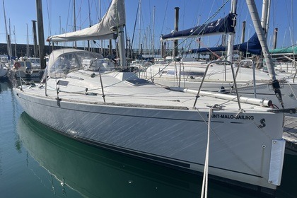 Hire Sailboat Beneteau First 27.7 Saint-Malo