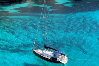 Rental Sailboat Beneteau Oceanis Clipper 361 Ibiza