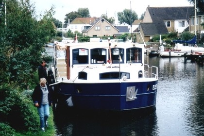 Verhuur Woonboot Custom made Fribo 1500 Deluxe Koudum