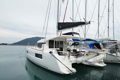 Hire Catamaran Lagoon Lagoon 40 Lefkada