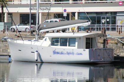 Location Voilier CGMR trawel La Rochelle