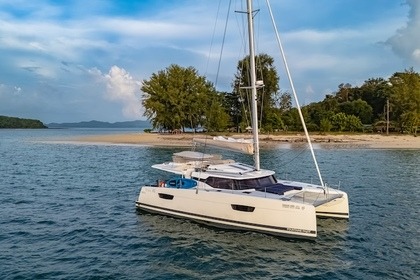 Hyra båt Katamaran Fountaine Pajot Elba 45 Phuket