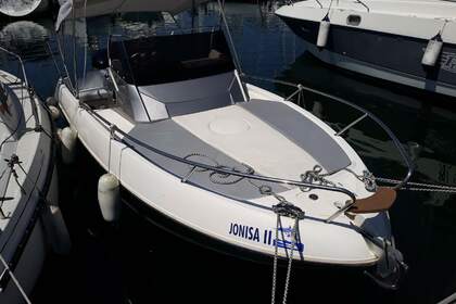 Verhuur Motorboot SALPA 20 GT Antibes