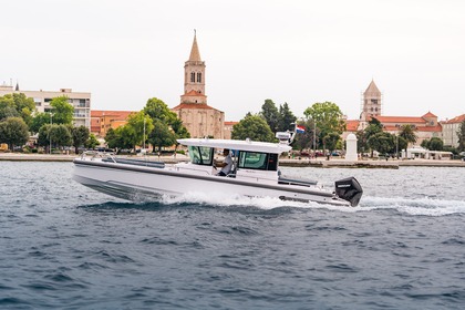 Hire Motorboat Axopar 28 Cabin Zadar