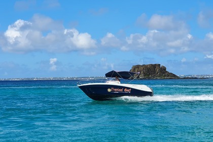 Miete Motorboot JEANNEAU CAP CAMARAT 650 WA Sint Maarten