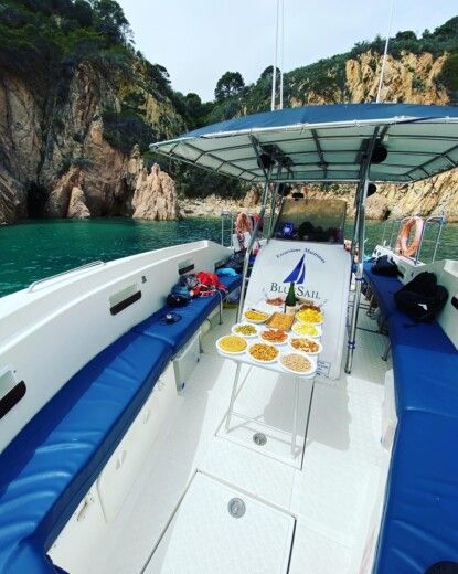 Blanes Motorboat Bluesail Costa Brava alt tag text