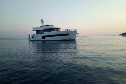 Noleggio Yacht a motore Sundeck 550 La Spezia