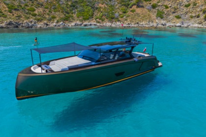 Noleggio Yacht a motore Vanquish 58’ T-top Saint-Tropez