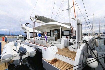 Charter Catamaran Excess Excess 14 - 4 + 2 cab. Pirovac