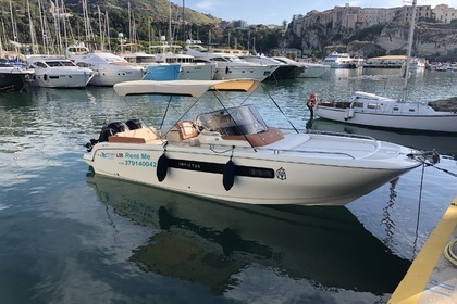 Noleggio Barca a motore Invictus 270CX Tropea
