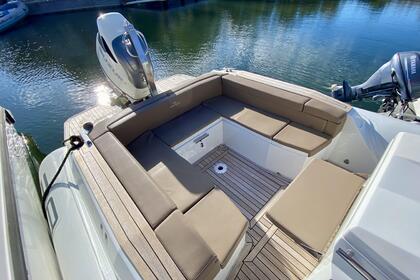 Noleggio Gommone Renier R8 Trabia