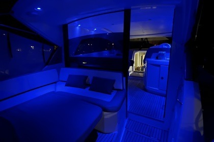 Hire Motorboat Jeanneau Prestige 440 S Saint-Mandrier-sur-Mer