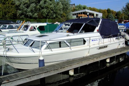 Charter Houseboat Nidelv 28 Classic Softtop AK Leidschendam
