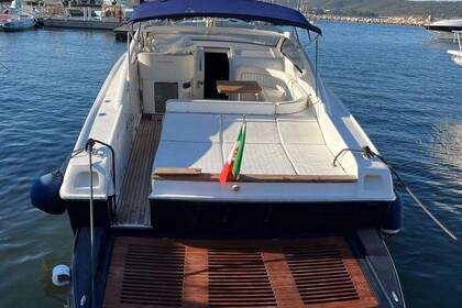 Rental Motorboat Mustang 38 Yamamay 440 Castellammare di Stabia