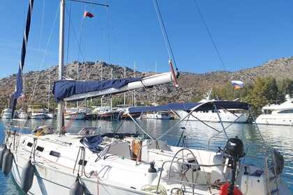 Charter Sailboat Beneteau Cyclades 39.3 Marmaris