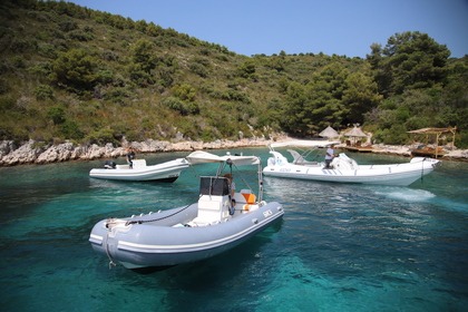 Verhuur RIB Sacs Marine S640 Hvar