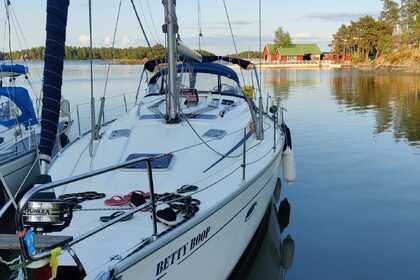 Rental Sailboat Bavaria 42 Cruiser Espoo