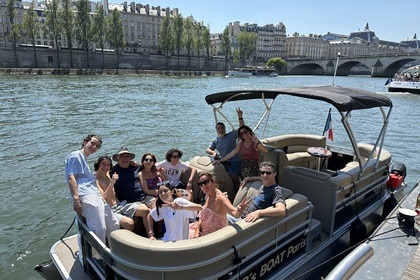 Rental Motorboat Smart craft Pontoon Paris
