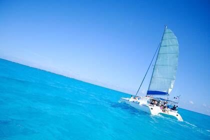 Alquiler Catamarán Wild Cat 2001 Punta Sam