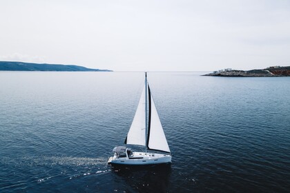 Czarter Jacht żaglowy  Oceanis 45 Wolos