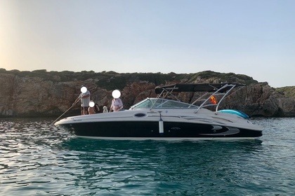 Hire Motorboat Sea Ray 270 sundeck Menorca